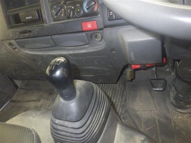 2013 Isuzu Elf dump auction photo 7