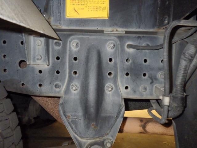 2016 Mitsubishi Fuso Canter Garbage truck auction photo 4