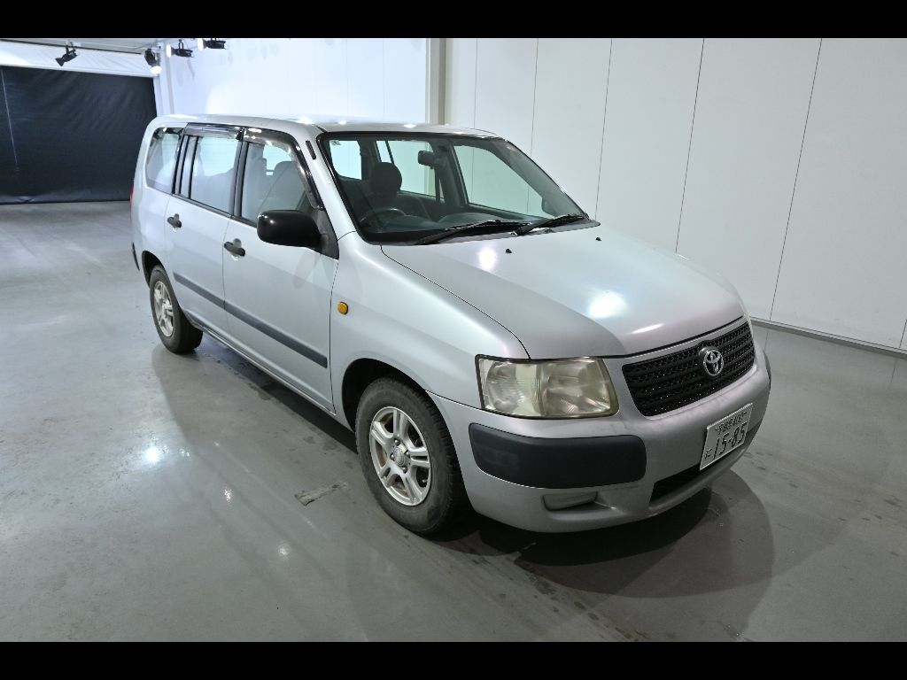2010 Toyota Succeed UL Japan auction vehicle