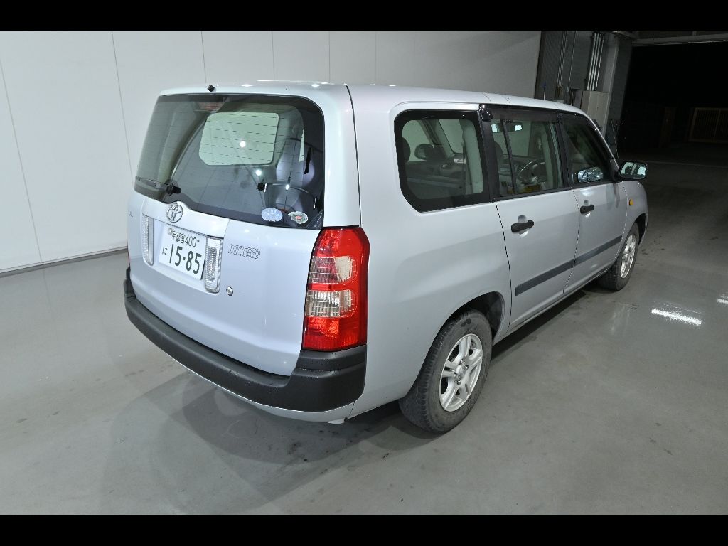 2010 Toyota Succeed UL auction photo 2
