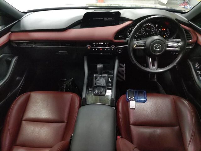 2019 Mazda 3ファストバック 20SバーガンディS auction photo 3