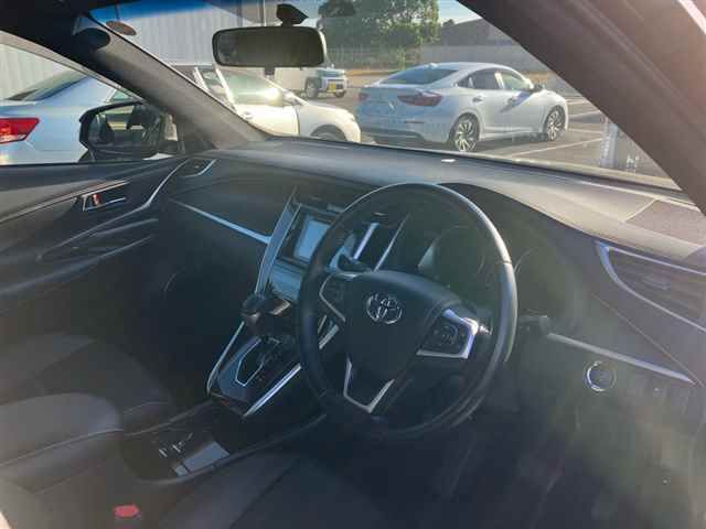 2014 Toyota Harrier エレガンス auction photo 3