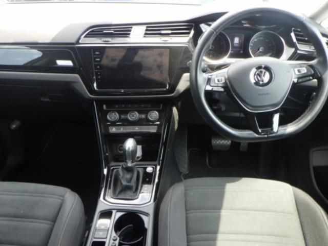 2018 Volkswagen ゴルフトゥーラン TSI ハイライン auction photo 3
