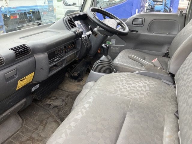 2006 Isuzu Elf dump auction photo 5