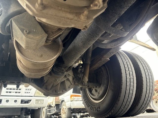 2006 Isuzu Elf dump auction photo 10