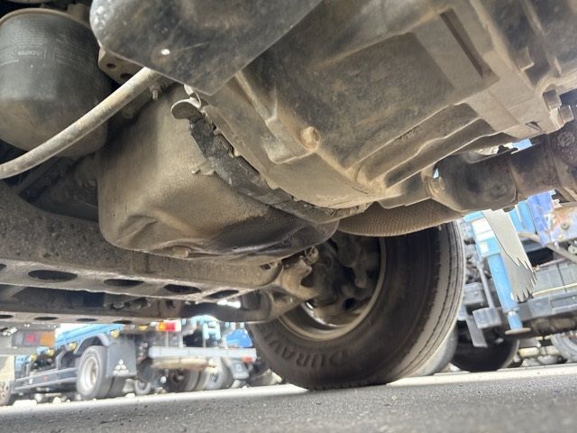 2006 Isuzu Elf dump auction photo 11