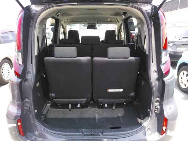 2023 Toyota Sienta G auction photo 10