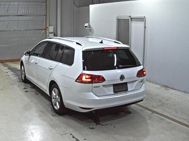 2016 Volkswagen ゴルフヴァリアント アニバーサリーエディション auction photo 2
