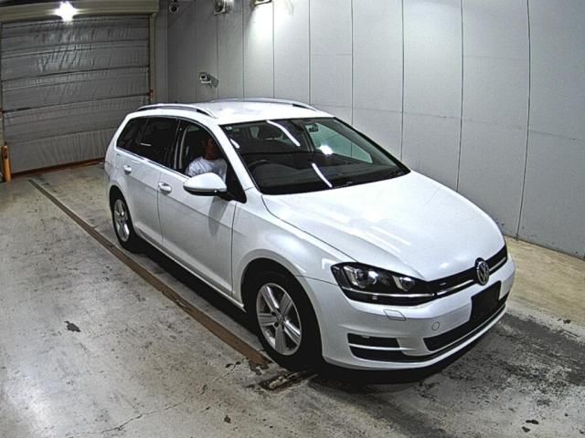 2016 Volkswagen ゴルフヴァリアント アニバーサリーエディション Japan auction vehicle