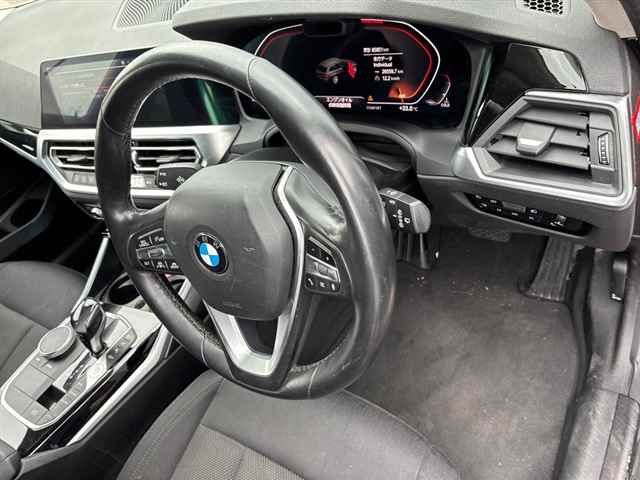 2019 BMW BMW3シリーズツーリング 4WD 320d xDriveツーリング auction photo 3