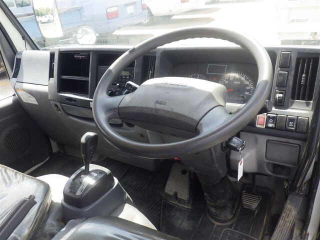 2018 Isuzu Elf dump auction photo 6