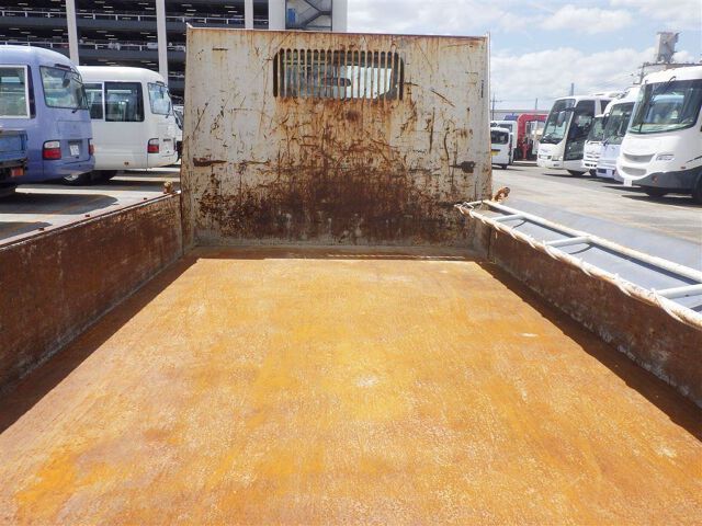 2018 Isuzu Elf dump auction photo 3
