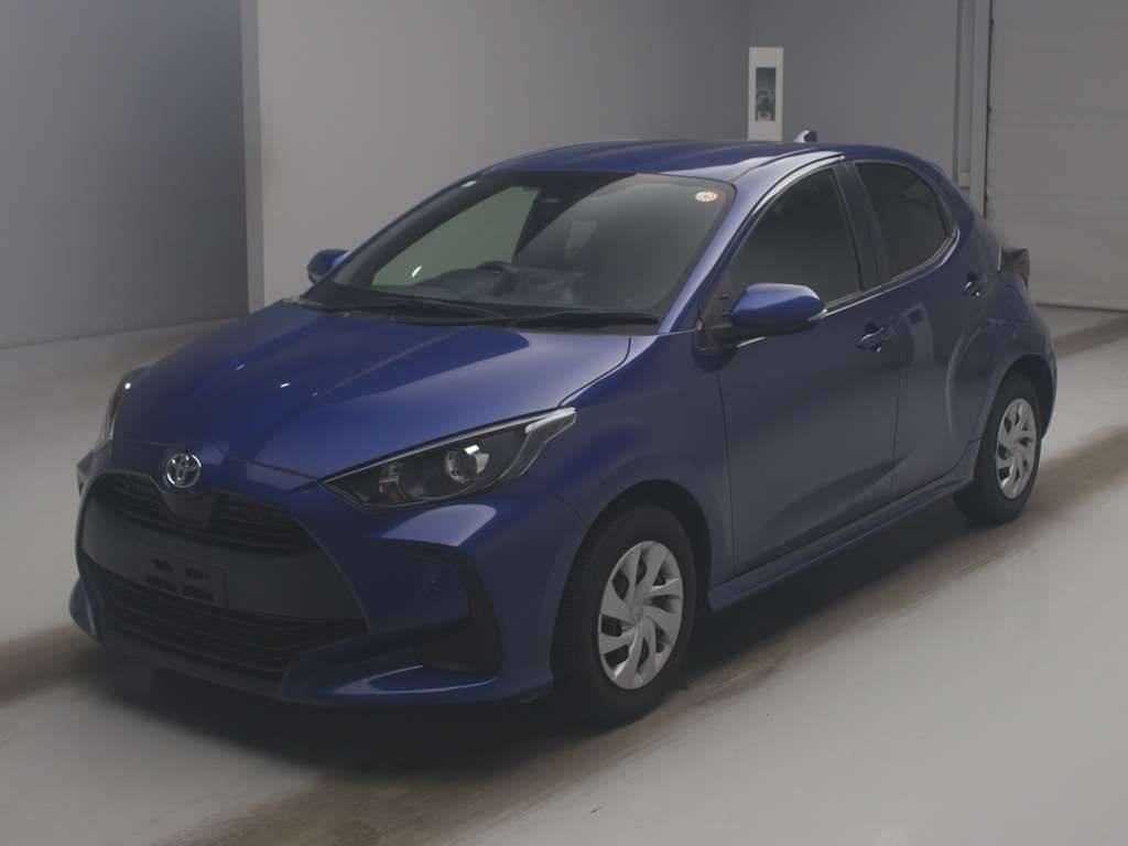 2021 Toyota Yaris Hybrid X Japan auction vehicle