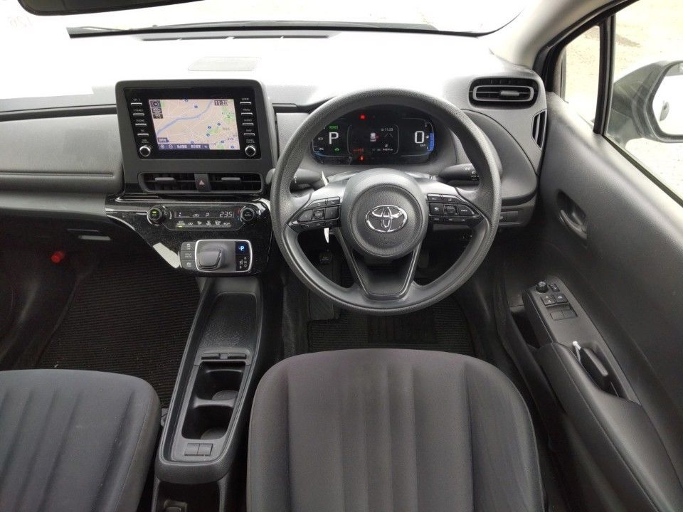 2021 Toyota Aqua auction photo 3