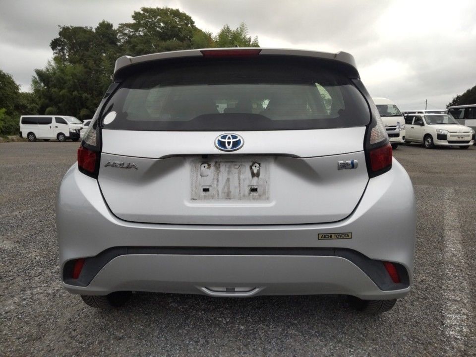 2021 Toyota Aqua auction photo 5
