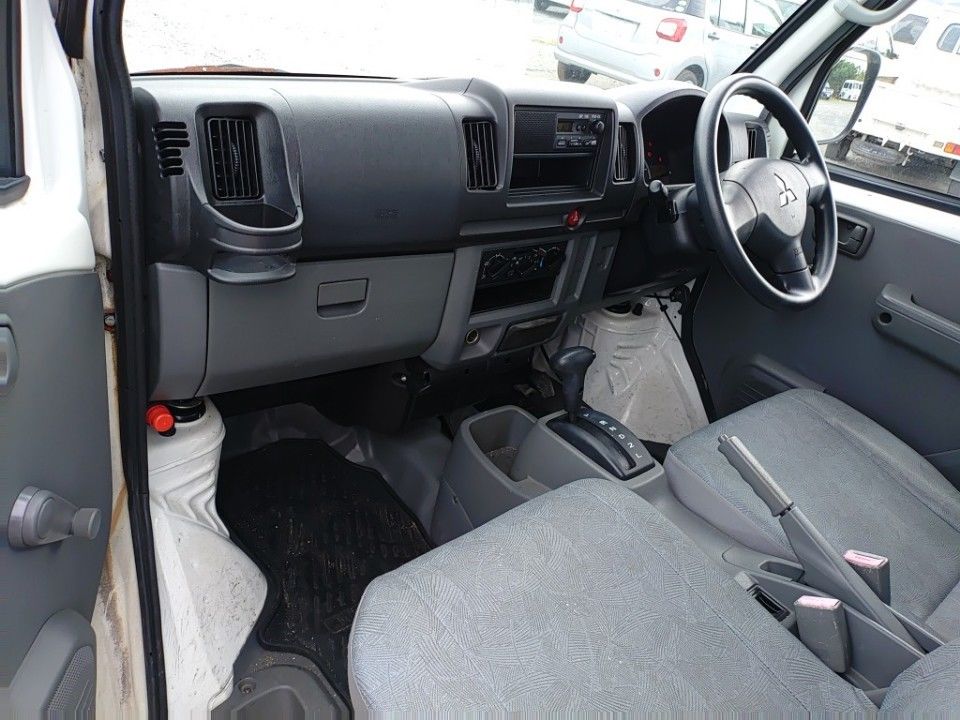 2012 Mitsubishi Minicab auction photo 16