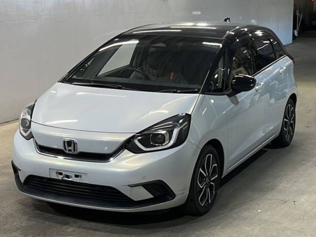 2020 Honda Fit e:HEV Home Japan auction vehicle