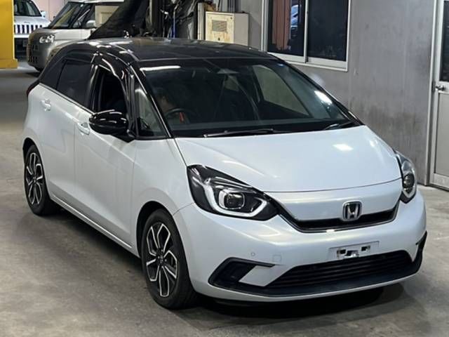 2020 Honda Fit e:HEV Home auction photo 4