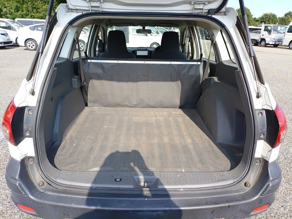 2014 Nissan AD auction photo 8