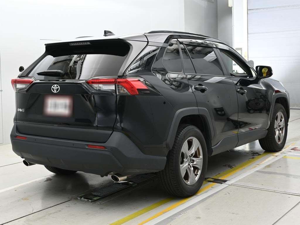 2023 Toyota RAV4 X 4WD auction photo 2