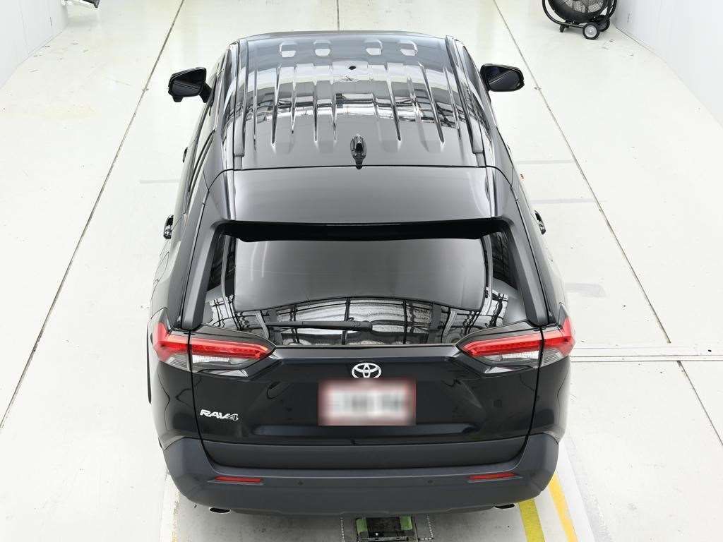 2023 Toyota RAV4 X 4WD auction photo 8