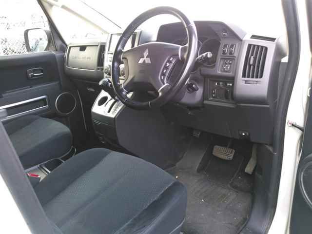 2013 Mitsubishi Delica D:5 G-POWER auction photo 3