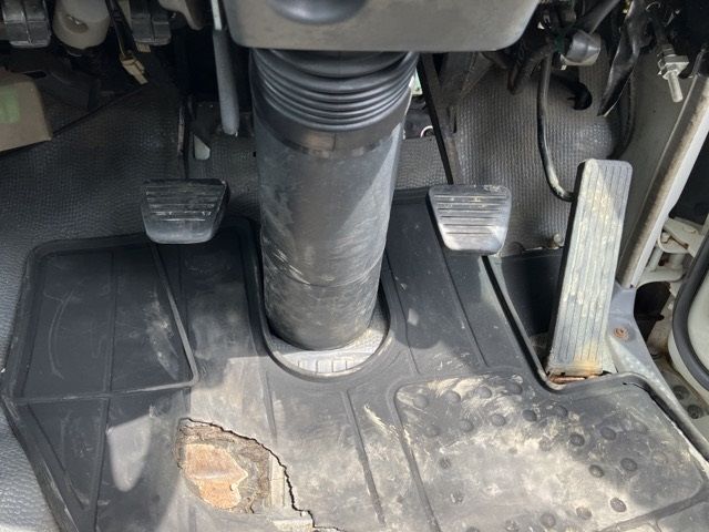 2007 Isuzu Elf シャーシ auction photo 4
