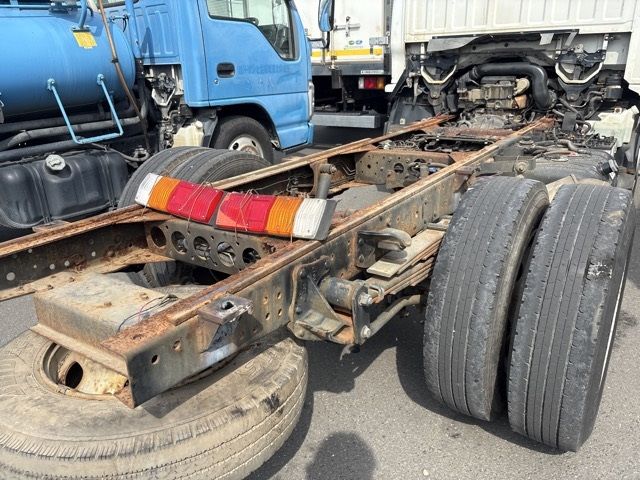 2007 Isuzu Elf シャーシ auction photo 16
