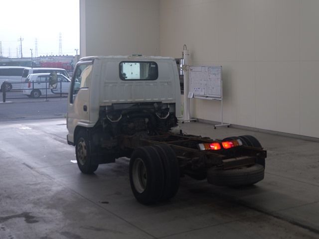 2007 Isuzu Elf シャーシ auction photo 2