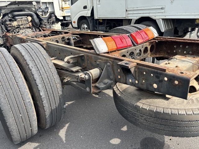2007 Isuzu Elf シャーシ auction photo 14