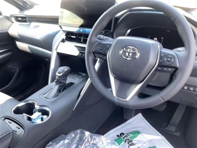 2026 Toyota Harrier Z Leather Package auction photo 3
