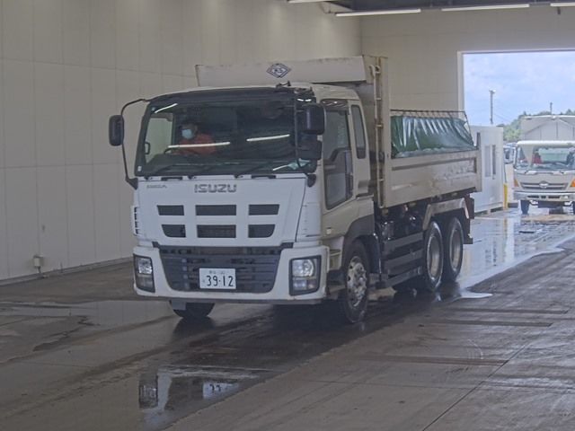 2012 Isuzu Giga ダンプ Japan auction vehicle