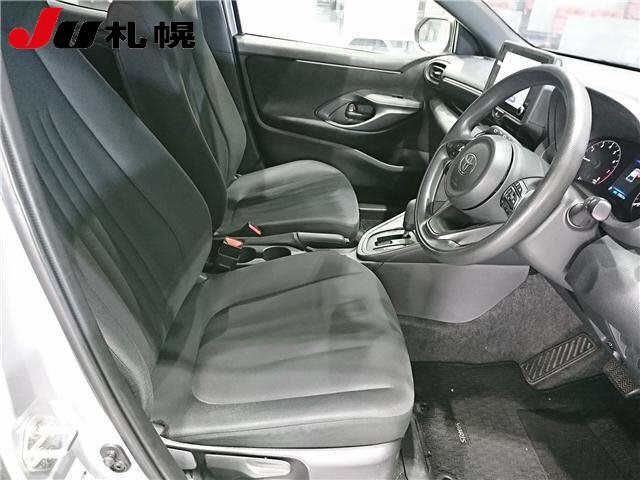 2024 Toyota Yaris 4WD X auction photo 4