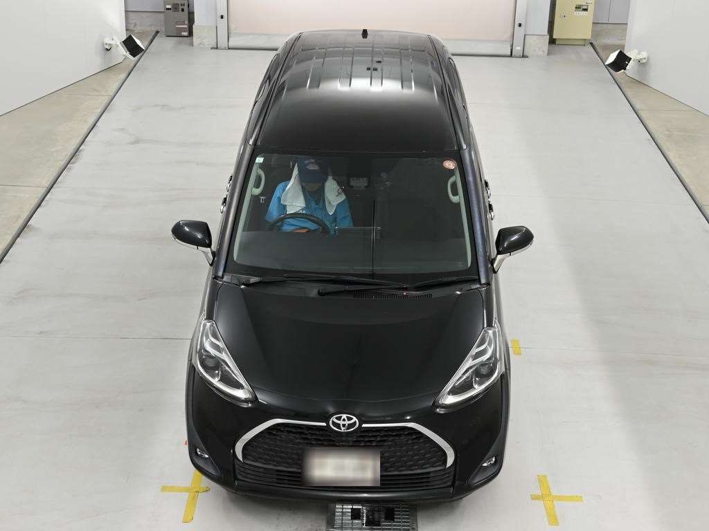 2021 Toyota Sienta Fanbase G Quero auction photo 7