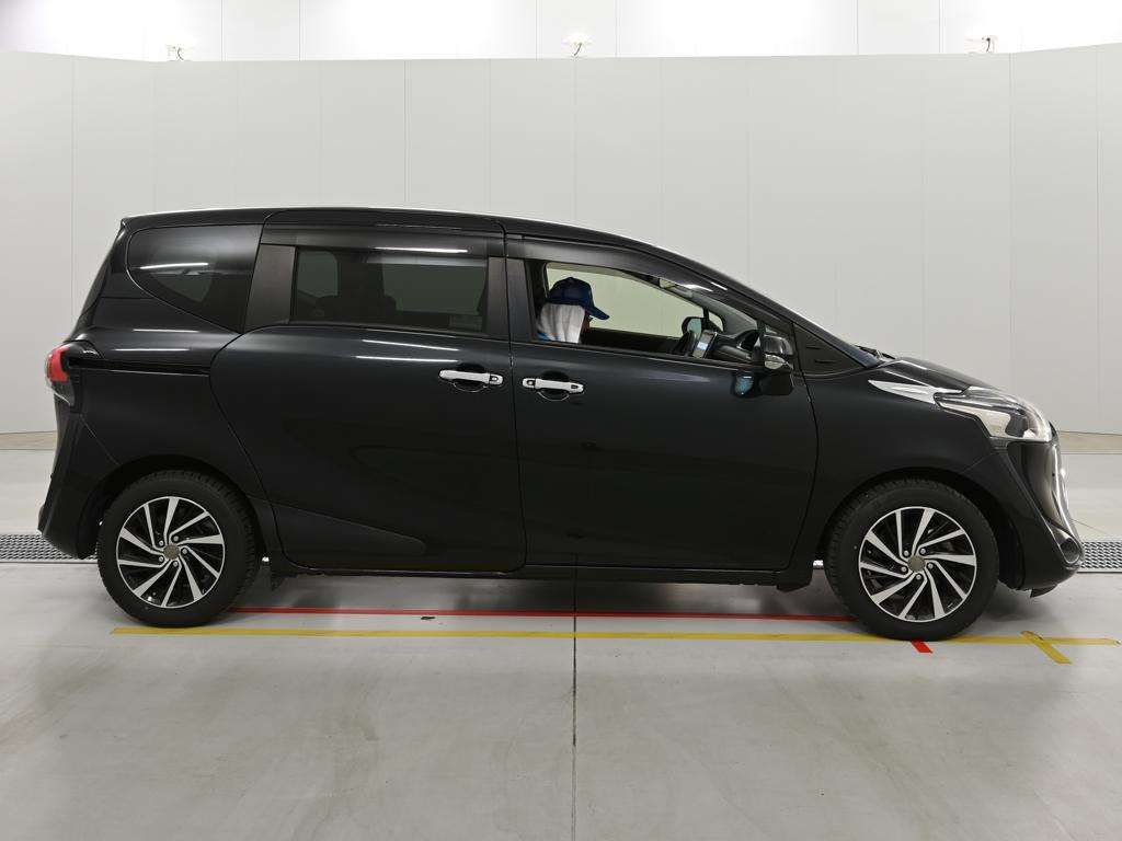 2021 Toyota Sienta Fanbase G Quero auction photo 3