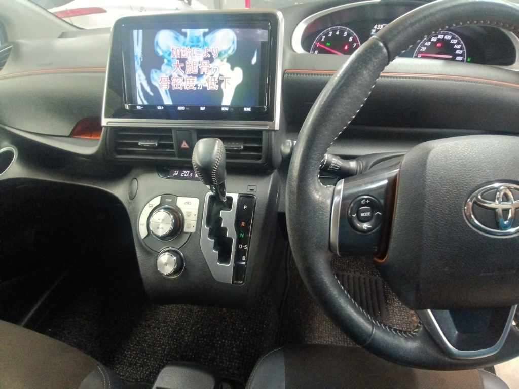 2021 Toyota Sienta Fanbase G Quero auction photo 11