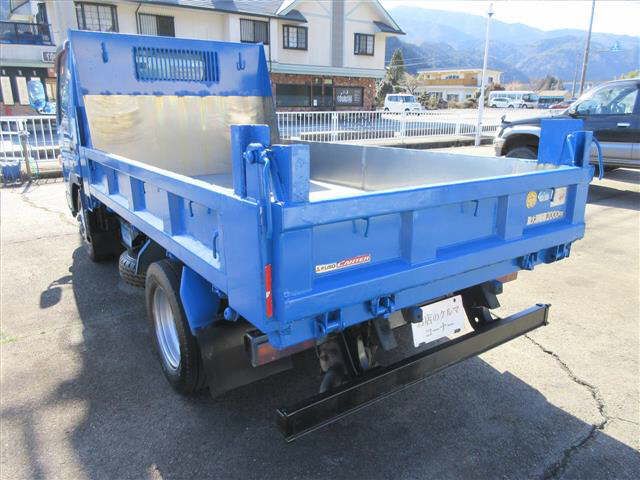2015 Mitsubishi Fuso Canter dump auction photo 2