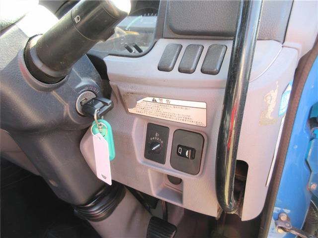2015 Mitsubishi Fuso Canter dump auction photo 7