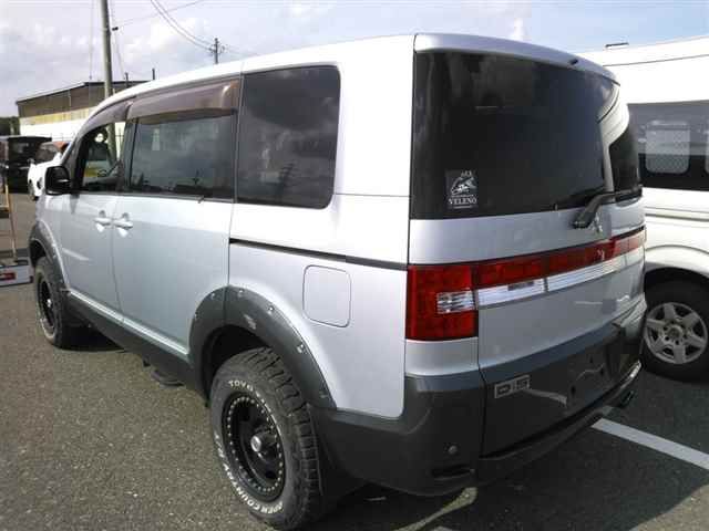 2007 Mitsubishi Delica D:5 4WD Gプレミアム auction photo 2