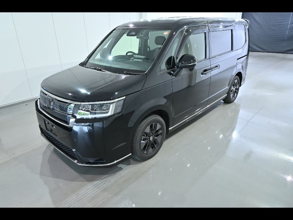 2023 Honda Stepwgn 4WD 7人 auction photo 4