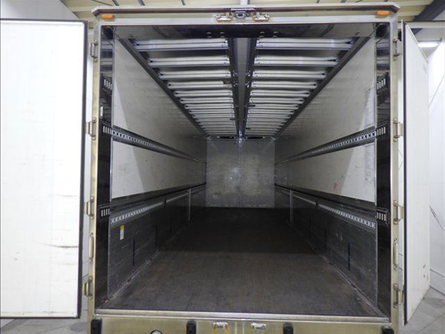 2020 Mitsubishi Fuso Wing auction photo 4