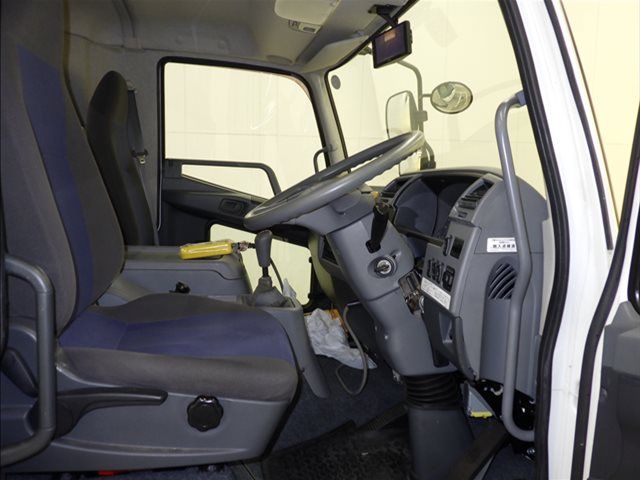 2015 Mitsubishi Fuso Fighter Container-only vehicle auction photo 5