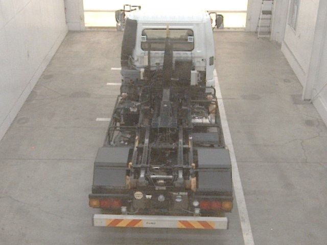 2015 Mitsubishi Fuso Fighter Container-only vehicle auction photo 3