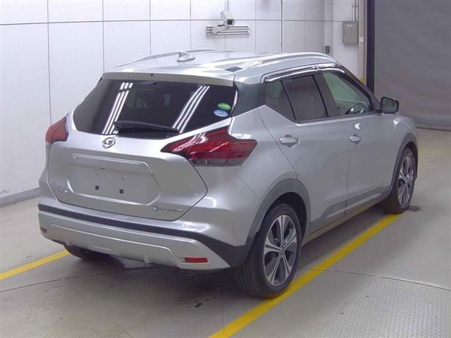 2021 Nissan Kicks X Two-Tone Interior Edition auction photo 4