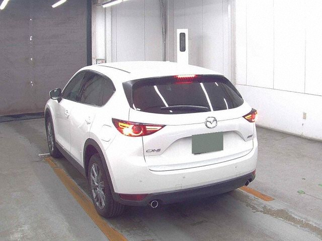 2019 Mazda CX-5 XD Exclusive Mod auction photo 2