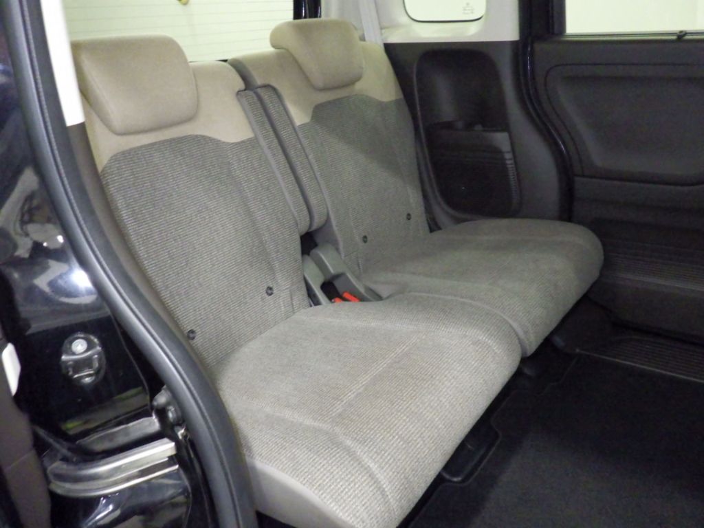 2021 Honda N-BOX L auction photo 7