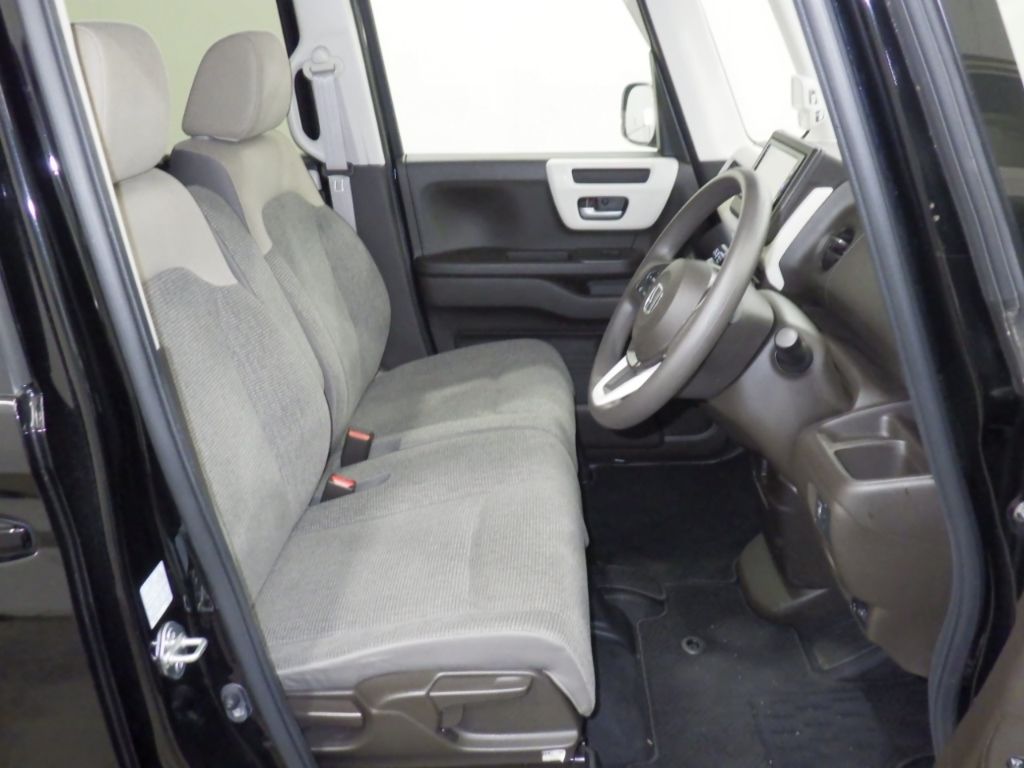 2021 Honda N-BOX L auction photo 6