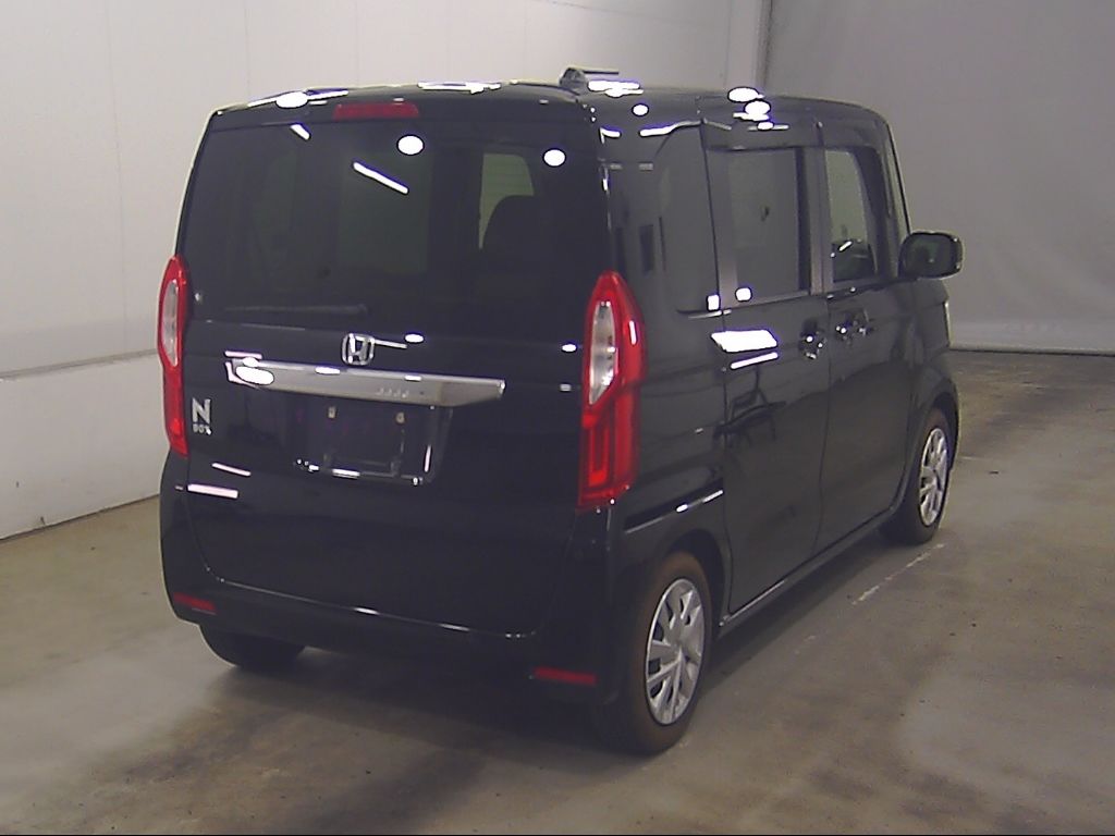 2021 Honda N-BOX L auction photo 2
