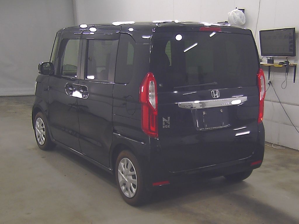 2021 Honda N-BOX L auction photo 5