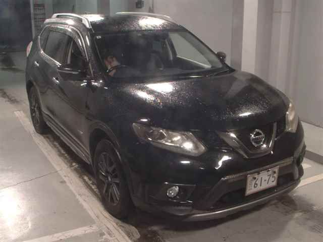 2016 Nissan X-Trail 4WD 20X HV Black Extreme Japan auction vehicle